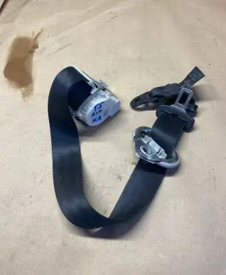 Volkswagen Transporter - Caravelle T5 Third row seat belt 7H9857815E 34064437 40711
