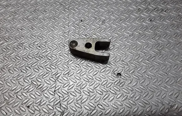 Mercedes-Benz A W169 Fuel Injector clamp holder