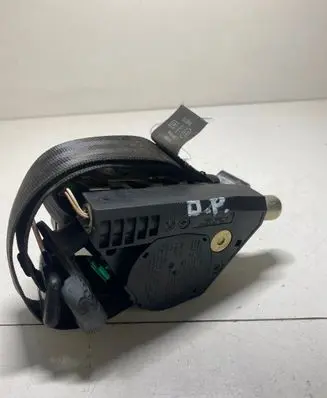 Skoda Fabia Mk1 (6Y) Front seatbelt 6Y0857702B 33006842