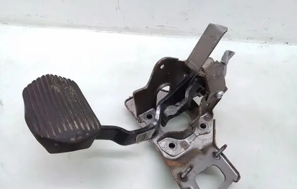 Citroen C4 Grand Picasso Brake pedal 9682017180