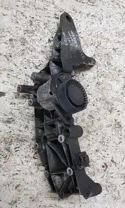 Volvo S60 Engine mounting bracket 9497106