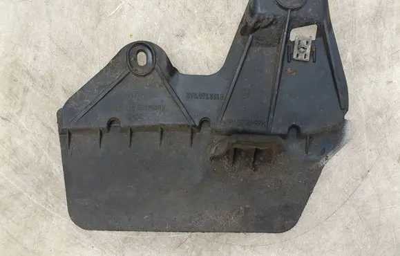 Audi A3 8Y Rear mudguard 8Y0853833B