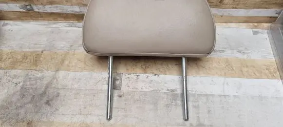 Subaru Outback Rear seat headrest 