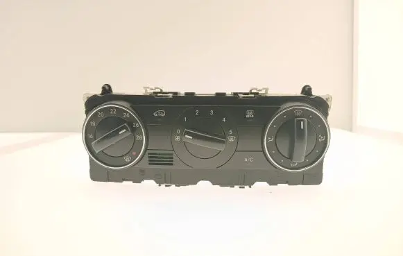 Mercedes-Benz A W169 Climate control unit A1698301785 69780012