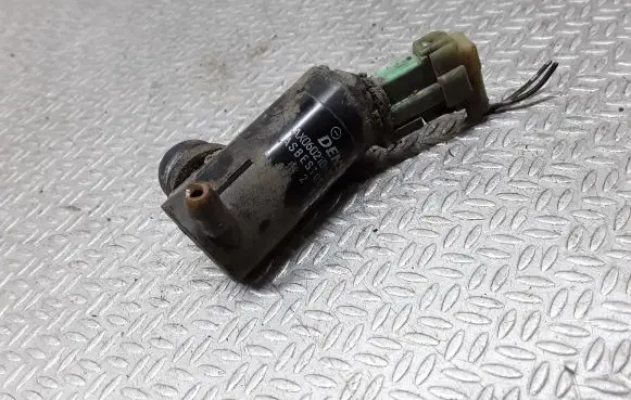 Honda Accord Windscreen/windshield washer pump AX060210