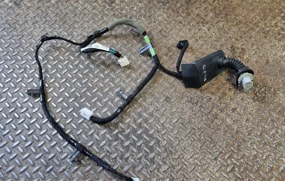 Mazda CX-5 II Rear door wiring loom KB8M67210