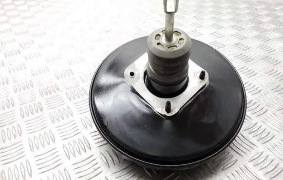 Dacia Logan I Brake booster 472109239R
