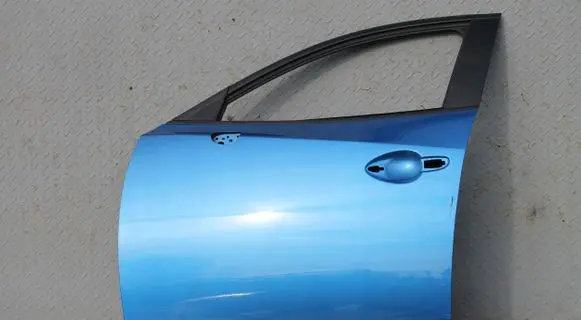 Mazda CX-3 Front door
