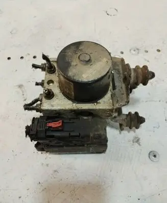 Volkswagen Golf V ABS Pump 1K0907379E 10097003153