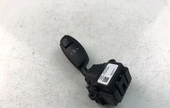 BMW 5 E60 E61 Cruise control switch 6951352