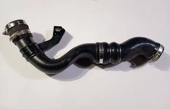 Ford Explorer VI Turbo air intake inlet pipe/hose FR087976