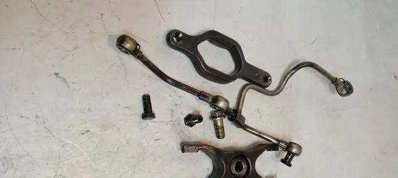 Opel Vectra C Fuel Injector clamp holder 
