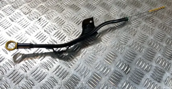 Volvo V40 Cross country Oil level dip stick 