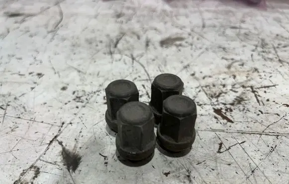 Honda FR-V Nuts/bolts 