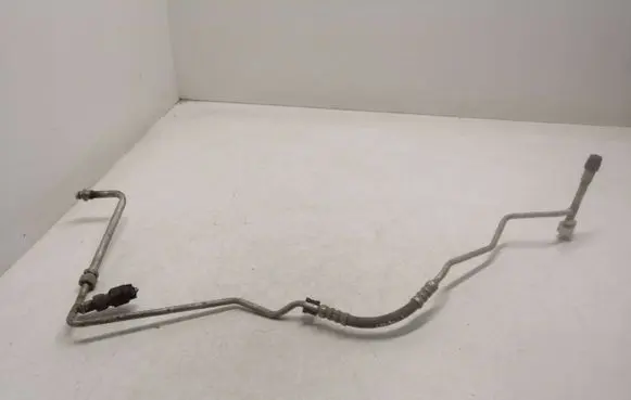 Ford C-MAX I Air conditioning (A/C) pipe/hose
