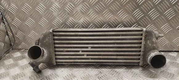 Hyundai i30 Intercooler radiator 282712A610