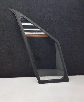 Mercedes-Benz Sprinter W906 Front door vent window glass four-door A9066711820 43R000016 E000191