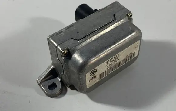Audi A3 S3 A3 Sportback 8P ESP acceleration yaw rate sensor 1K0907655A