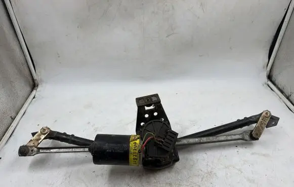 Audi 80 90 B3 Front wiper linkage and motor 0390241097