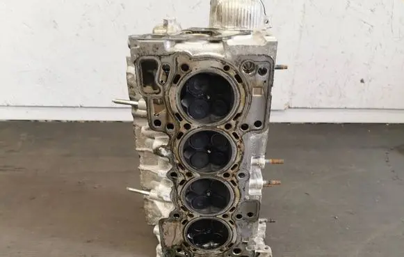 Renault Megane IV Engine head 