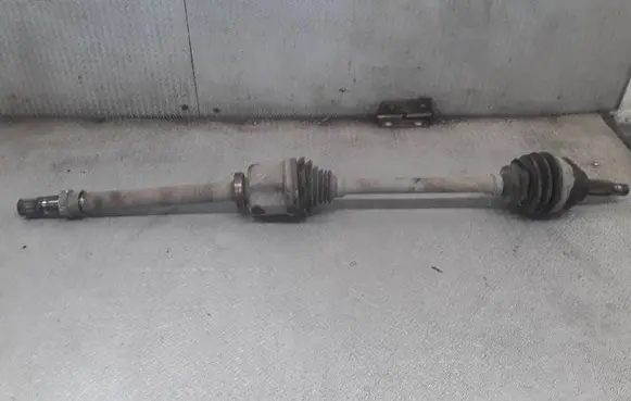 Nissan Primastar Front driveshaft