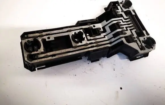 Volkswagen PASSAT B5 Tail light bulb cover holder 3b9945257
