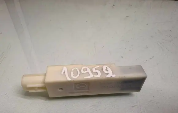 Mazda CX-30 Keyless system antenna KD47676NXA
