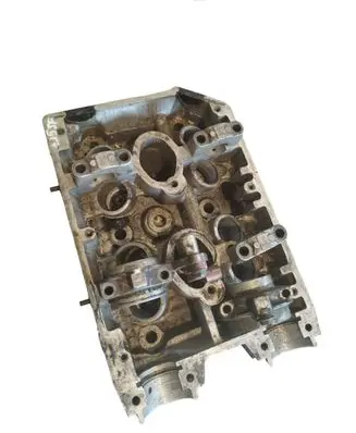 Subaru Forester SF Engine head 