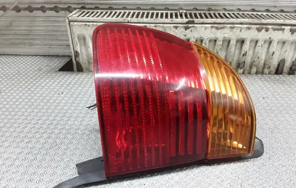 BMW 5 E39 Rear/tail lights 6900213