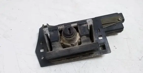 Renault Safrane Tailgate exterior lock 