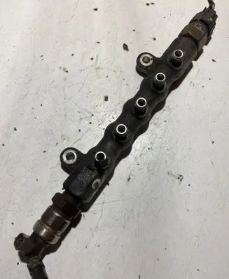 Toyota Corolla Verso AR10 Fuel main line pipe