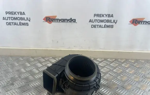 Toyota RAV 4 (XA50) Heater fan/blower G923033050