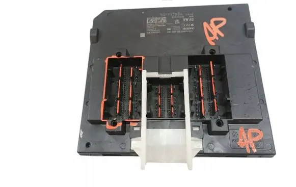 Skoda Karoq Central body control module 5Q1937084