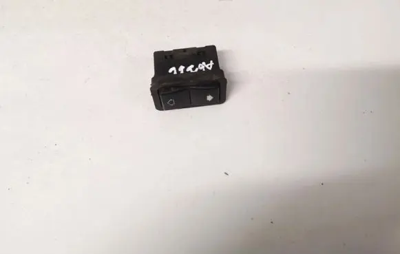 BMW 5 E39 Electric window control switch 8368974