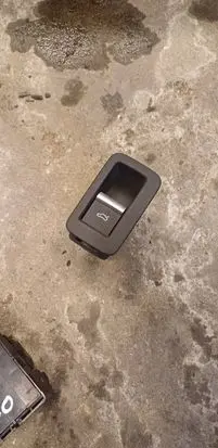 Audi A4 S4 B9 Tailgate opening switch 4M0959831A