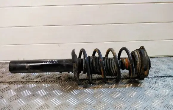 Volkswagen Touran I Front shock absorber with coil spring