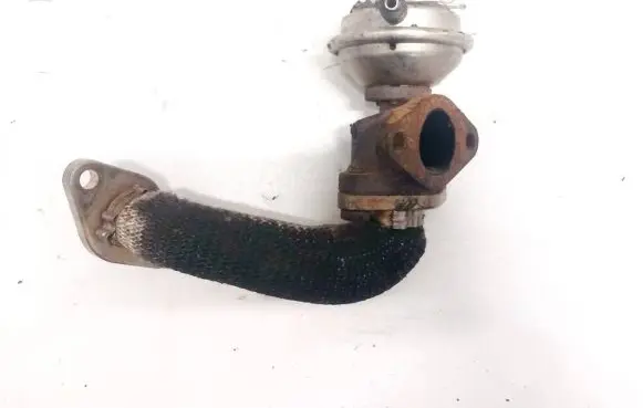 Audi A4 S4 B5 8D EGR valve