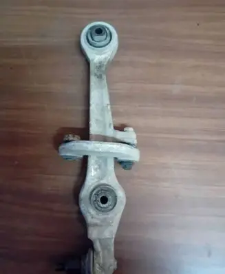 Volkswagen PASSAT B5.5 Front control arm 4D0407155P