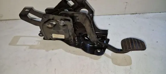 Renault Megane III Brake pedal 