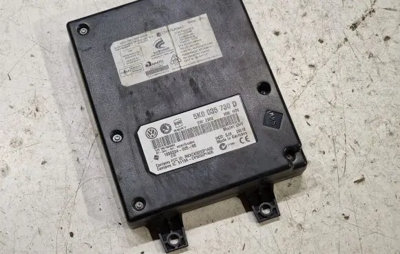 Volkswagen Golf VI Bluetooth control unit module 5K0035730D