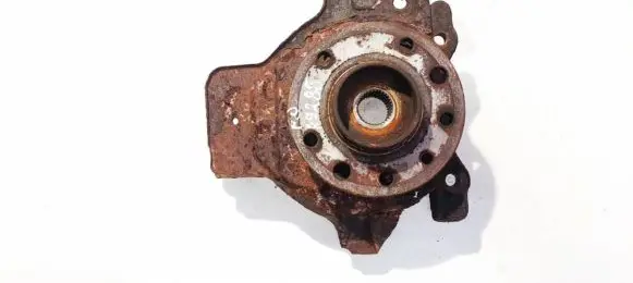 Front wheel hub