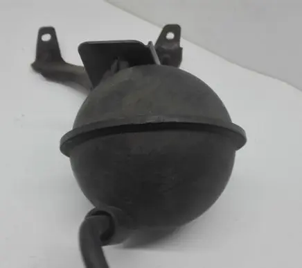 Vacuum air tank