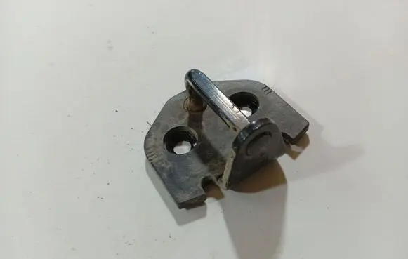 Volvo V50 Rear door lock loop/hook striker 30699650