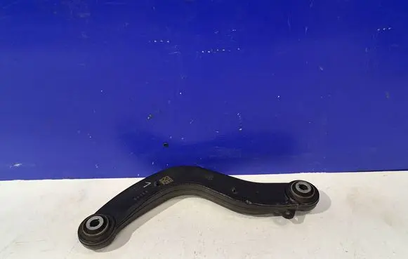 Polestar 2 Rear upper control arm/wishbone 32333575