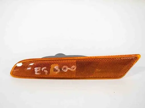 Lexus ES 250 - 300 - 330 Front fender indicator light 
