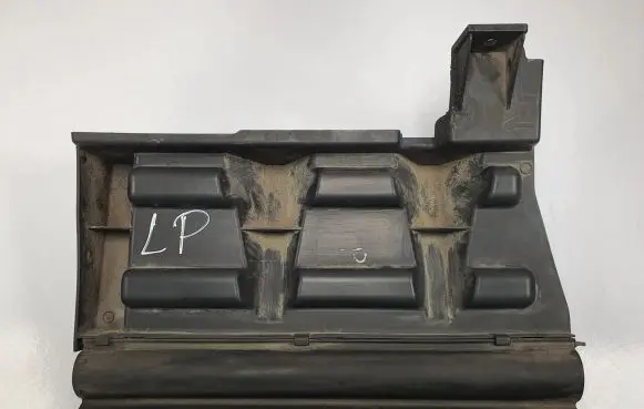 Mercedes-Benz Sprinter W906 Engine cover (trim) A9605203222