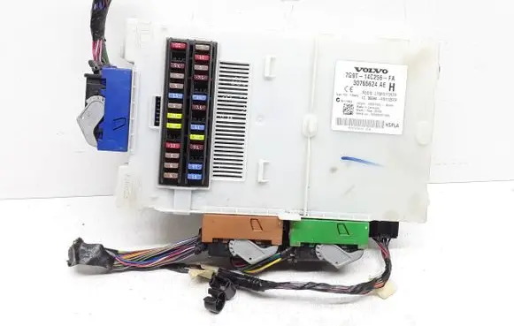 Volvo XC60 Fuse module 30765624 7G9T14C256FA 30765624FA