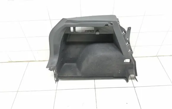 Volkswagen Tiguan Trunk/boot lower side trim panel 5NA867427 5NA867747 5NA867763