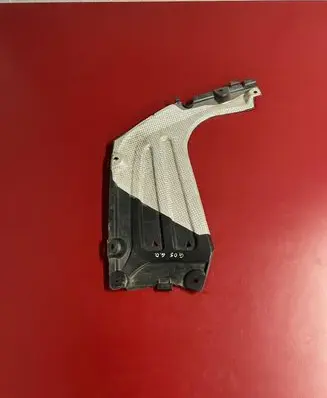 BMW X5 G05 Center/middle under tray cover 7476002 51757476002