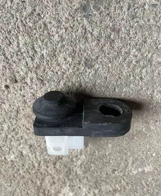 SsangYong Korando Front door sensor 8573008000